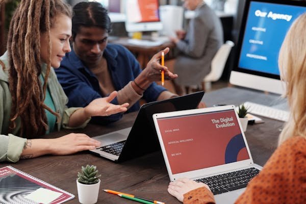 ERP pour agence de communication : la solution sur mesure pour booster votre gestion